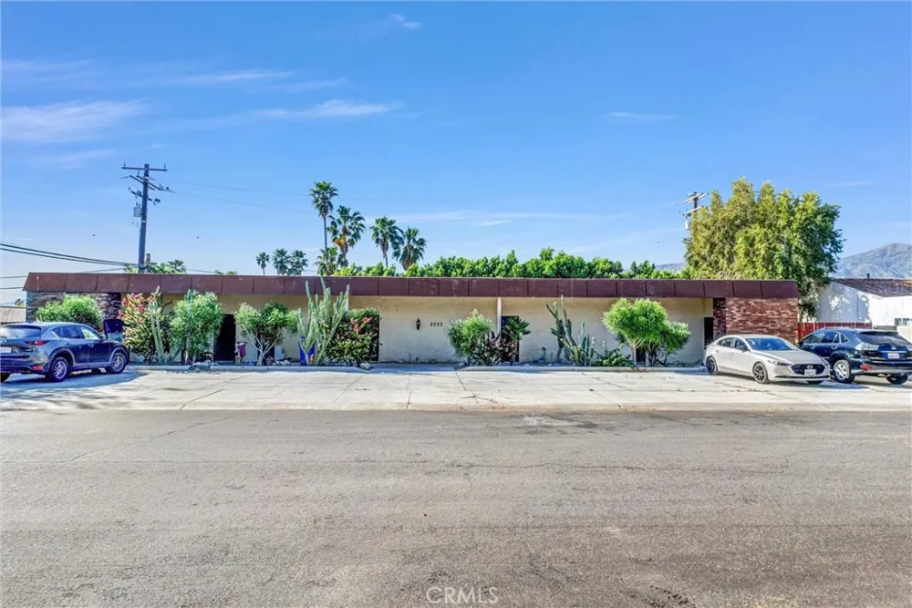 3737 E Calle De Carlos Palm Springs, CA 92264