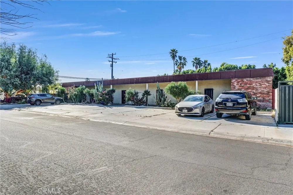 3737 E Calle De Carlos Palm Springs, CA 92264