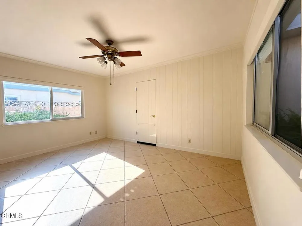 5392 Queens Street Ventura, CA 93003