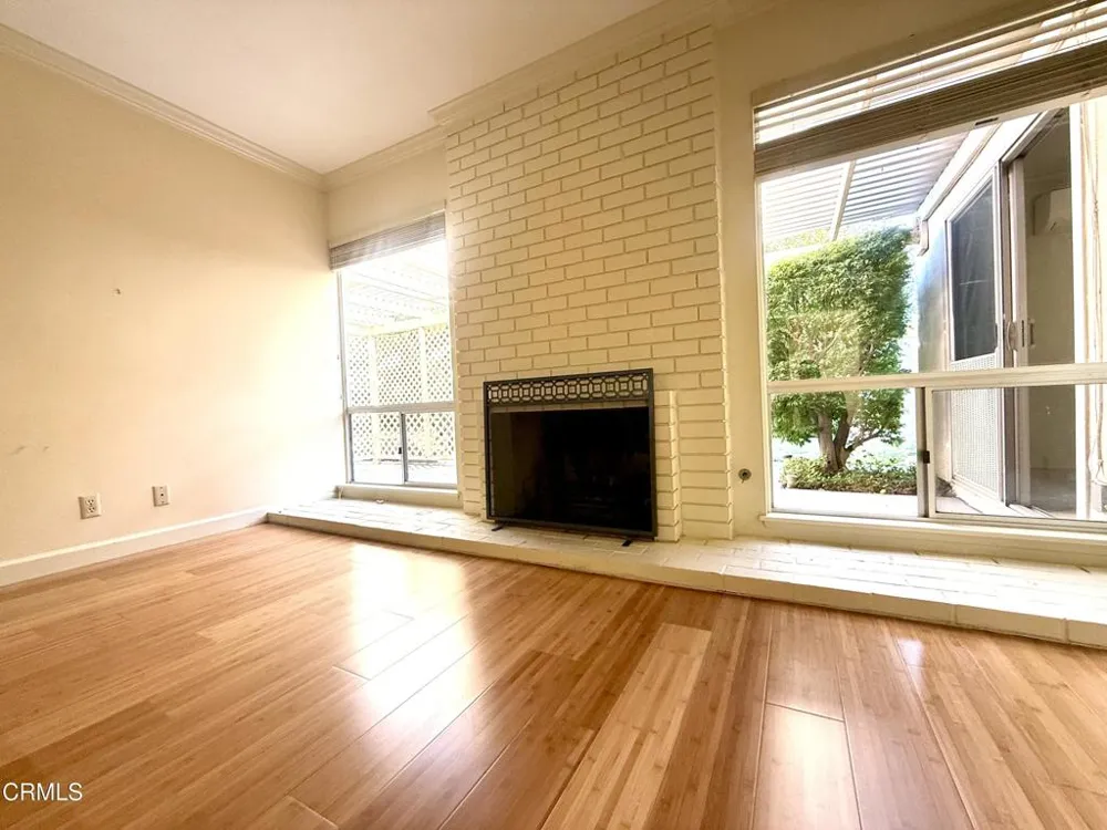 5392 Queens Street Ventura, CA 93003