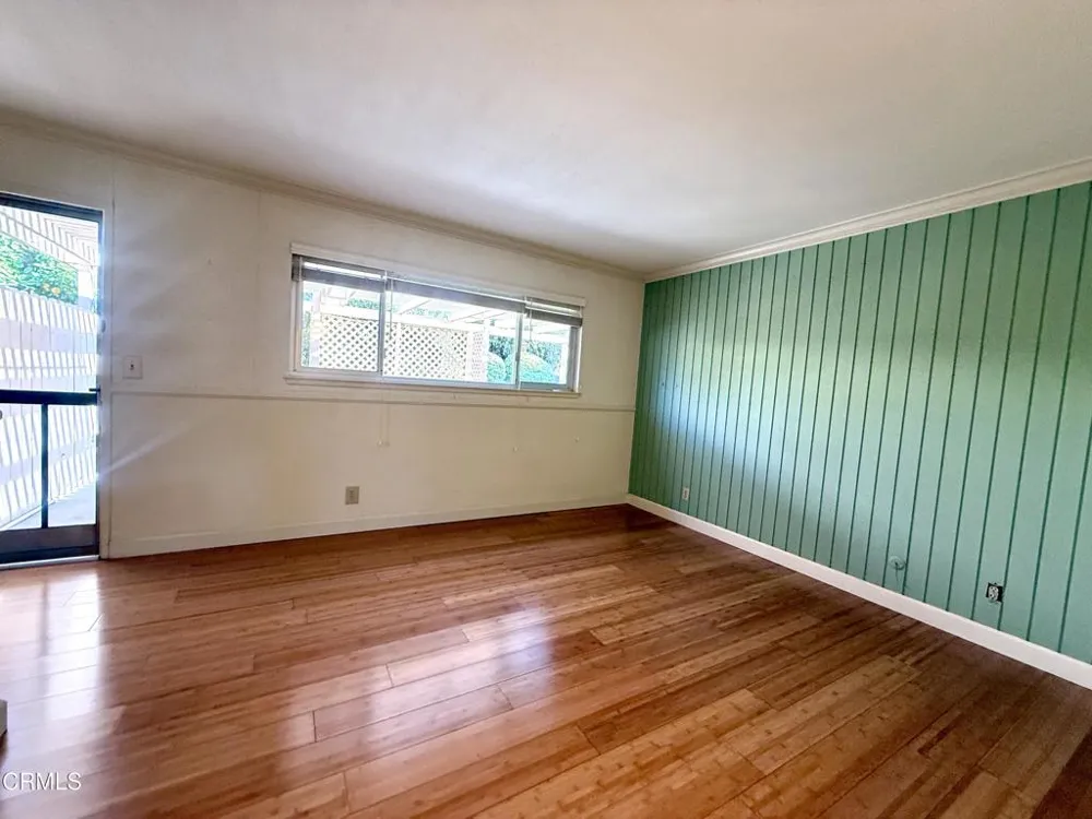 5392 Queens Street Ventura, CA 93003