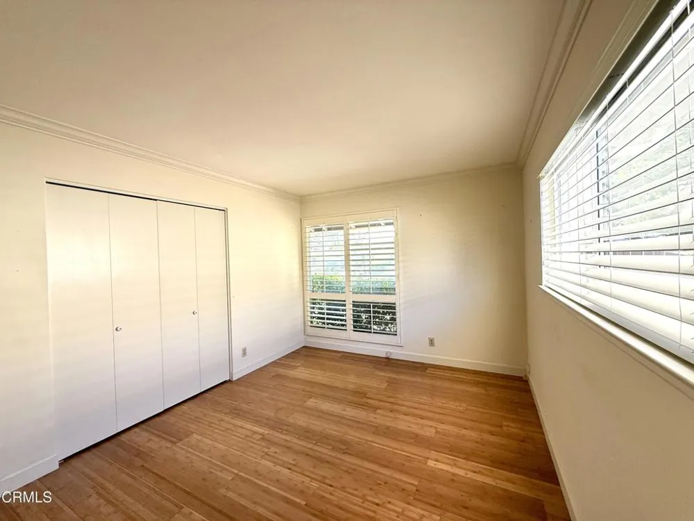 5392 Queens Street Ventura, CA 93003