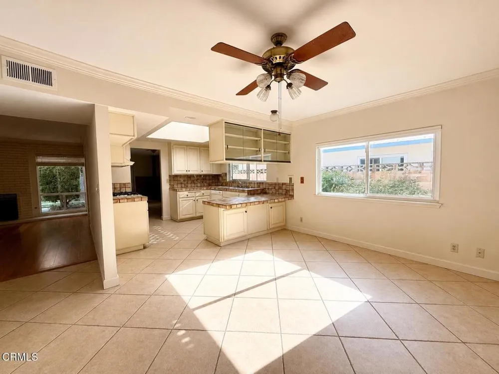 5392 Queens Street Ventura, CA 93003