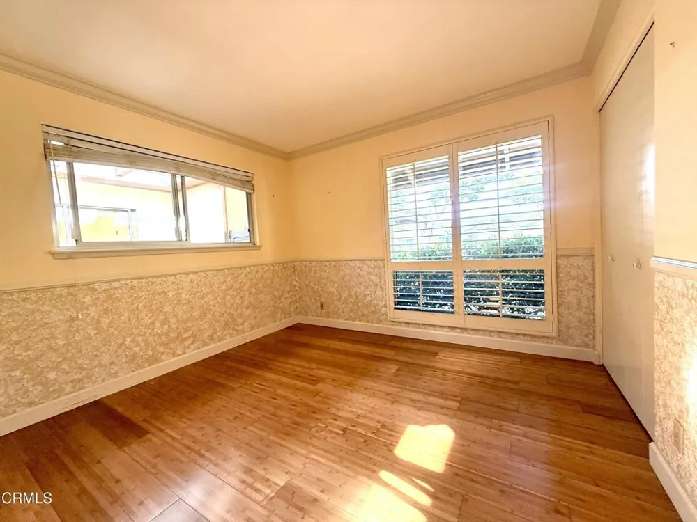 5392 Queens Street Ventura, CA 93003