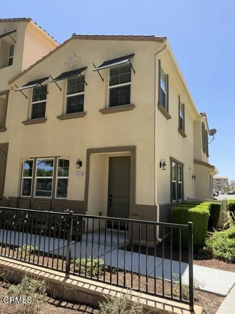 5044 Verdugo Way