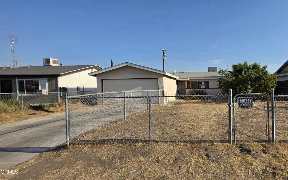 423 Helen Way Bakersfield, CA 93307
