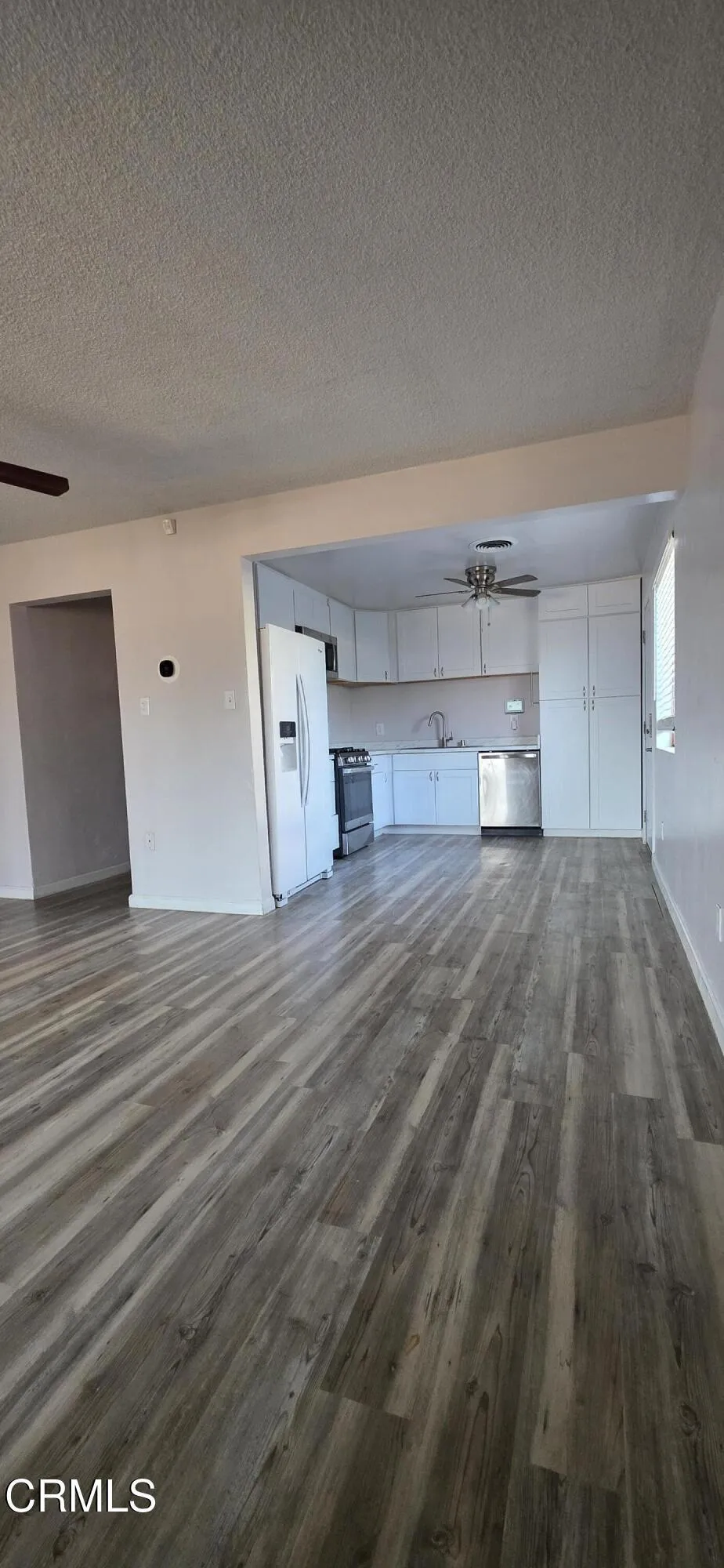 423 Helen Way Bakersfield, CA 93307