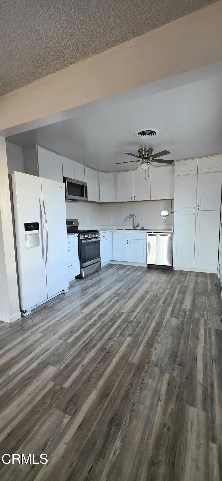 423 Helen Way Bakersfield, CA 93307