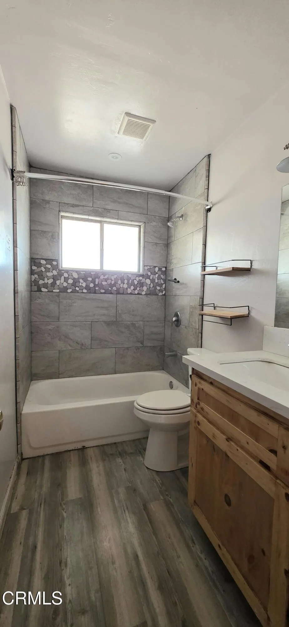 423 Helen Way Bakersfield, CA 93307