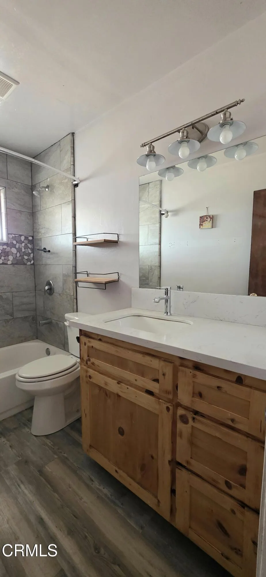 423 Helen Way Bakersfield, CA 93307
