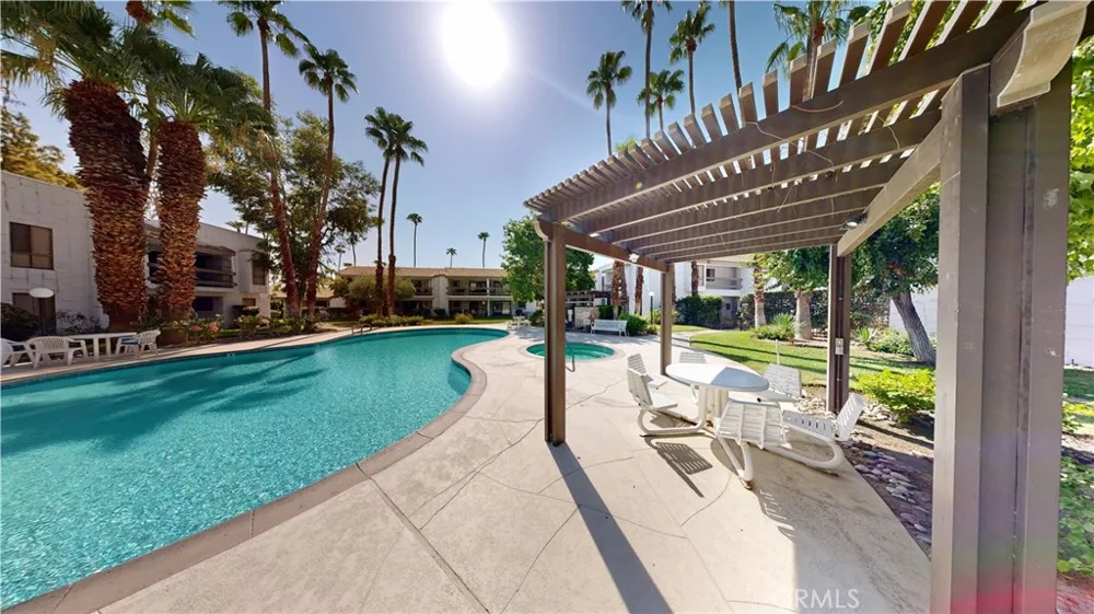 5205 E Waverly Drive #91 Palm Springs, CA 92264
