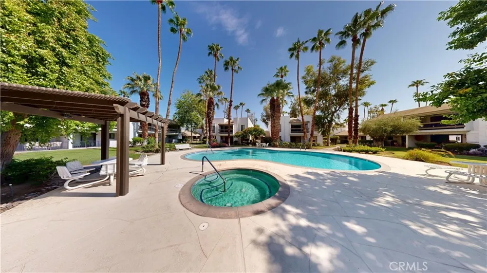 5205 E Waverly Drive #91 Palm Springs, CA 92264