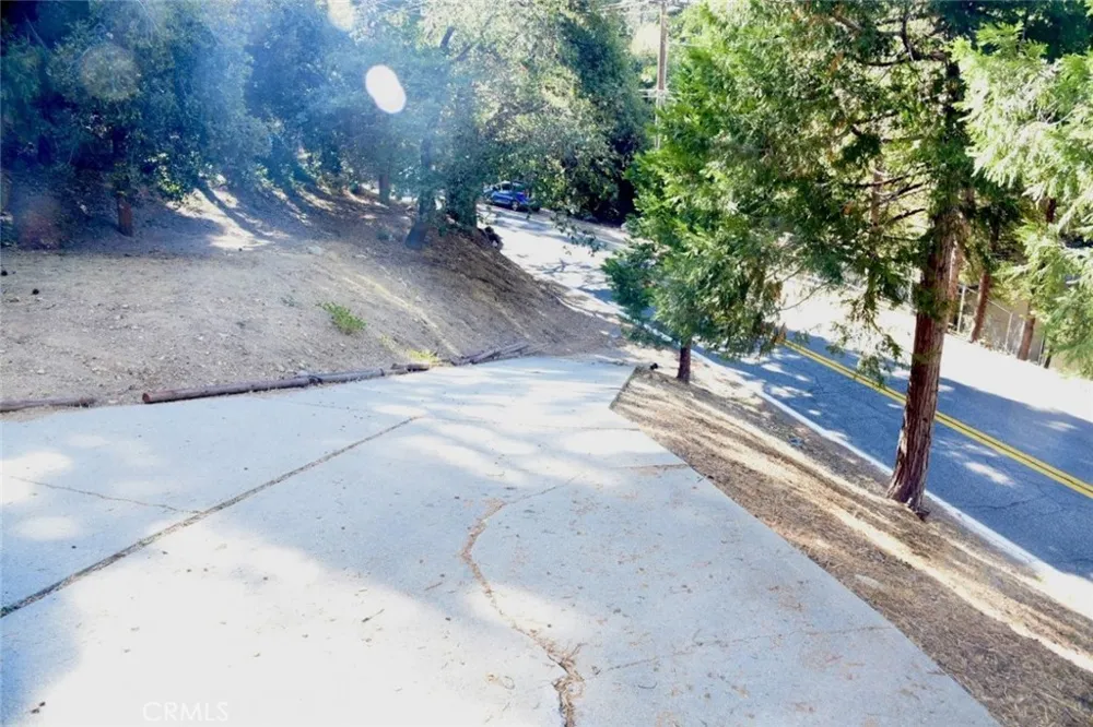 177 Dart Canyon Road Crestline, CA 92325