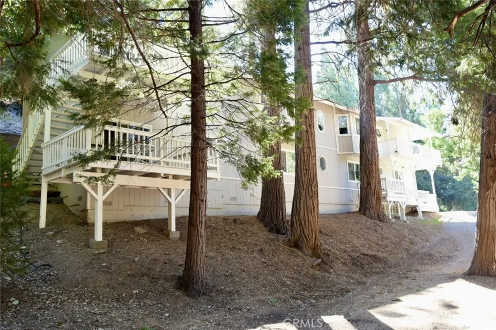 177 Dart Canyon Road Crestline, CA 92325