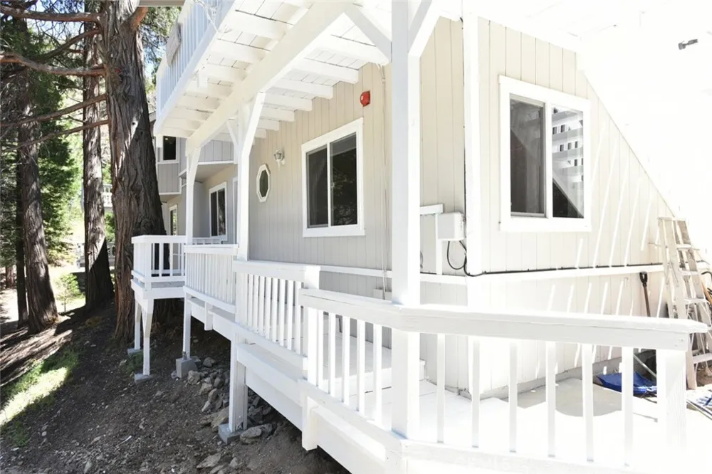 177 Dart Canyon Road Crestline, CA 92325