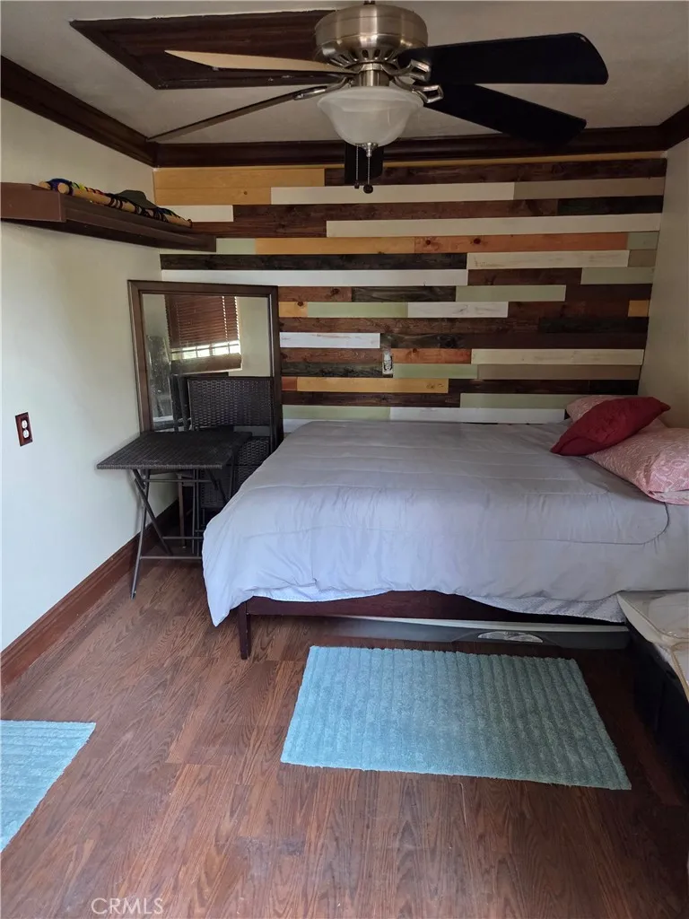 23553 Lake Crestline, CA 92325