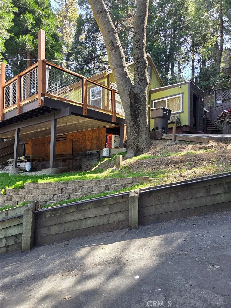 23553 Lake Crestline, CA 92325