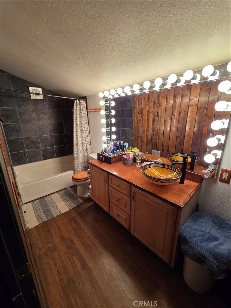 23553 Lake Crestline, CA 92325
