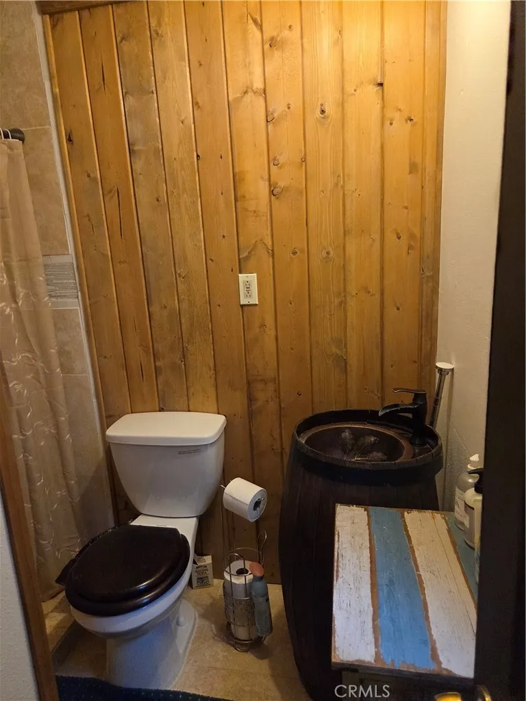 23553 Lake Crestline, CA 92325