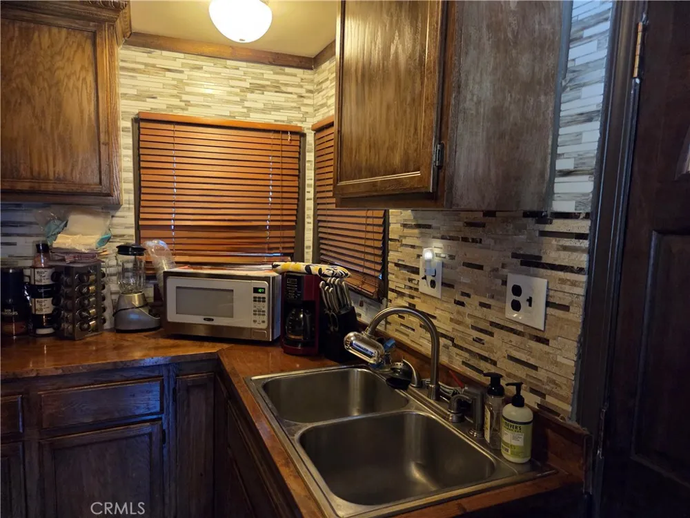 23553 Lake Crestline, CA 92325