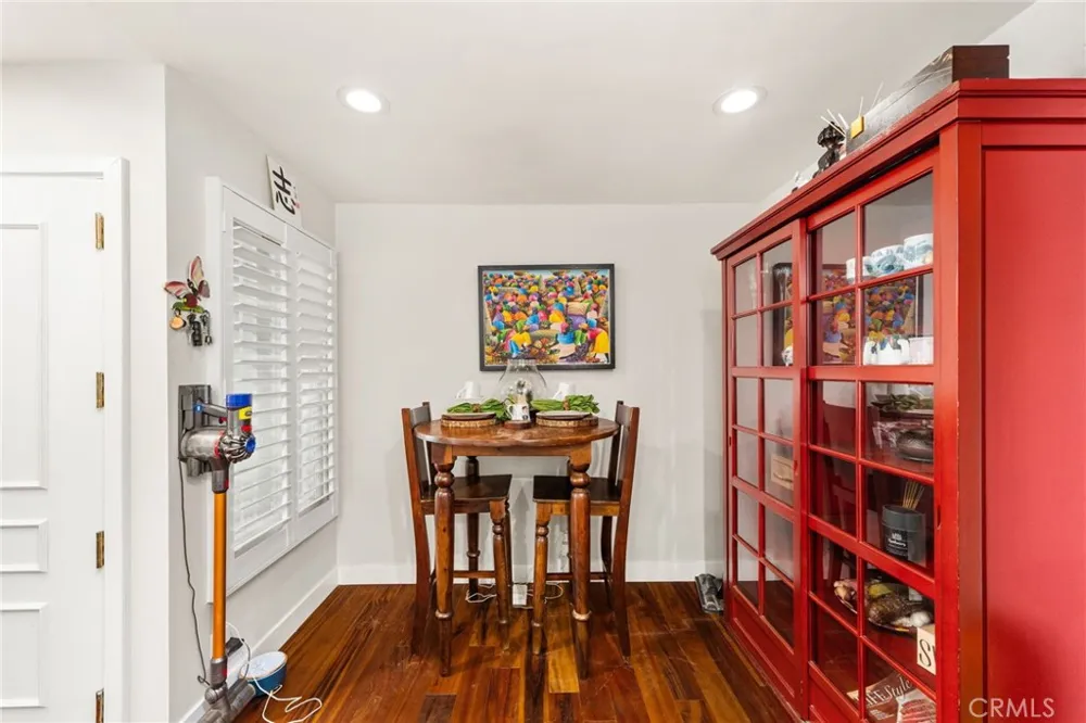 3860 Amberly Inglewood, CA 90305