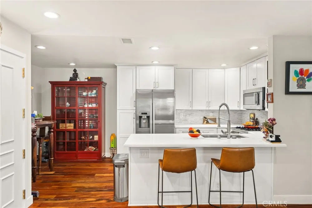 3860 Amberly Inglewood, CA 90305