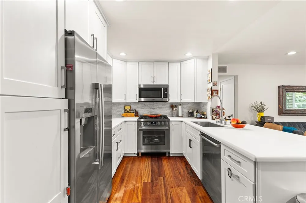 3860 Amberly Inglewood, CA 90305