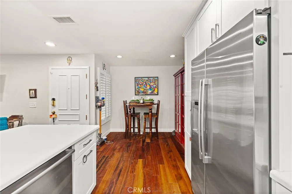 3860 Amberly Inglewood, CA 90305