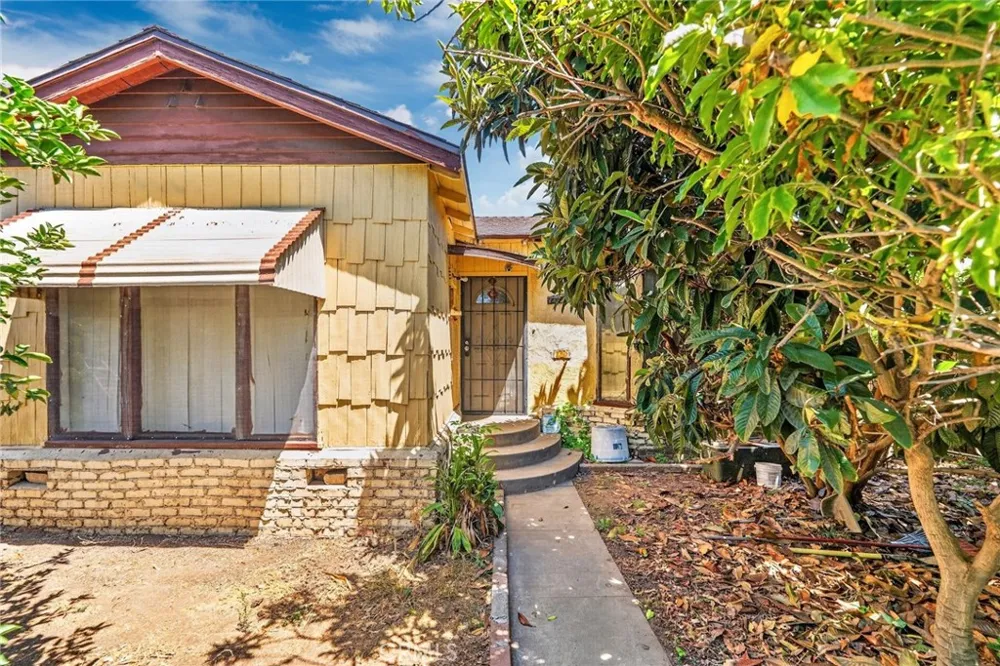 405 E Ramona Alhambra, CA 91801