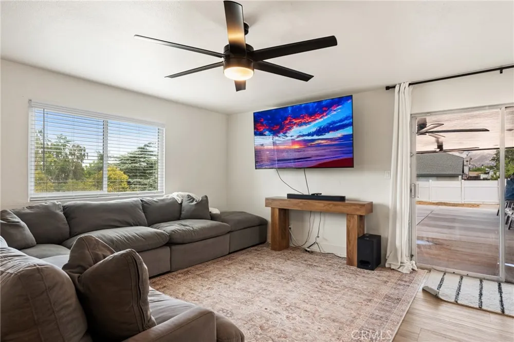 12806 7th Yucaipa, CA 92399