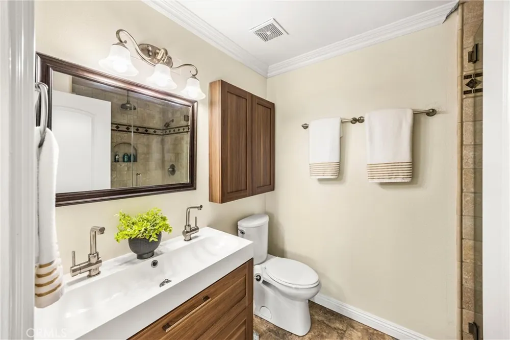 1459 Alta Upland, CA 91786