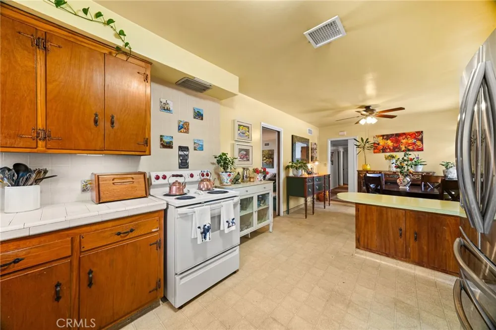 1521 S 3rd Avenue Arcadia, CA 91006