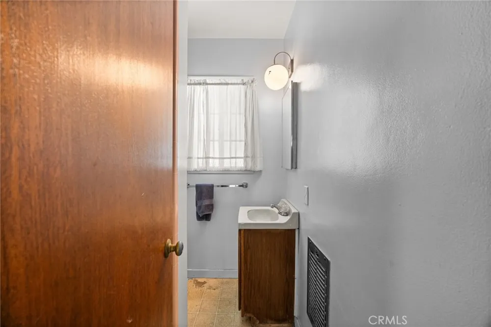 1521 S 3rd Avenue Arcadia, CA 91006