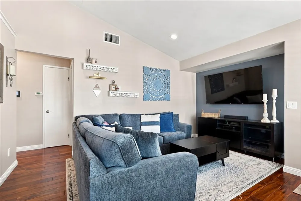 12351 Daisy Court Rancho Cucamonga, CA 91739