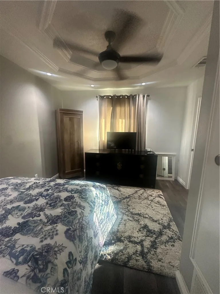 12524 Monte Vista Ave. Chino, CA 91710