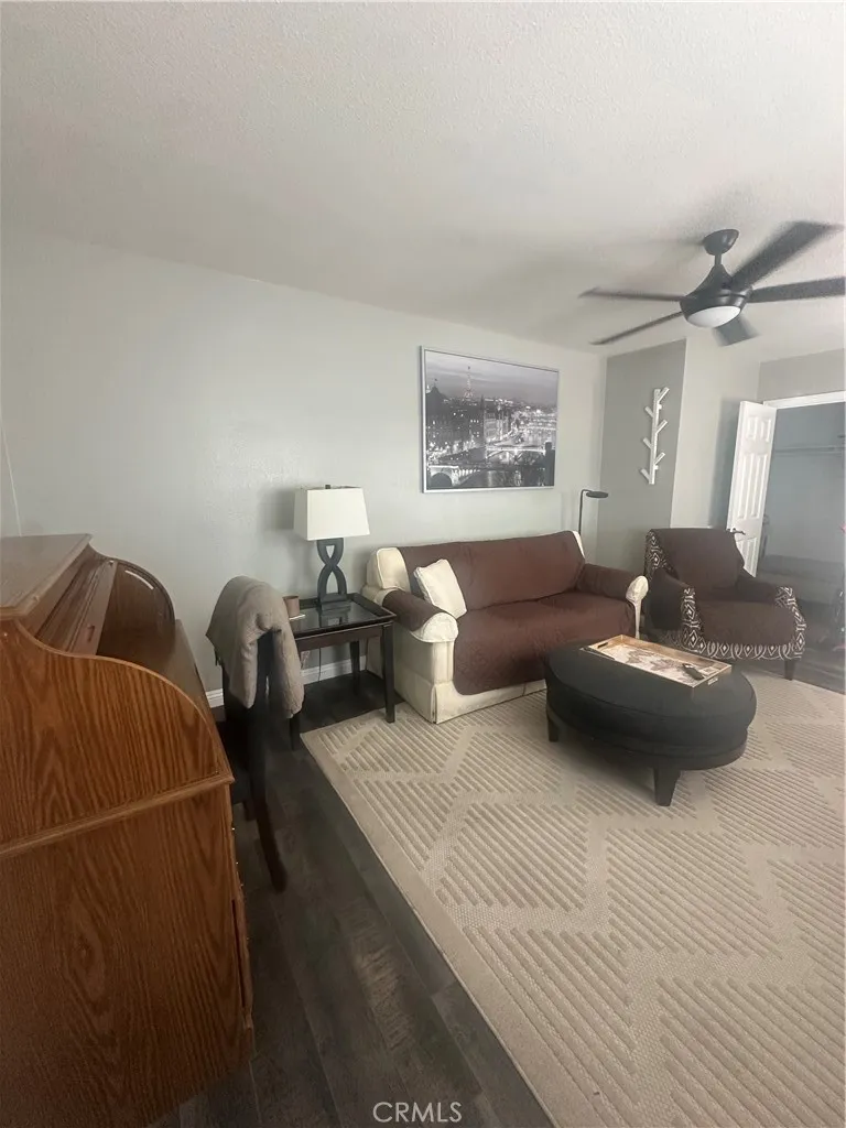 12524 Monte Vista Ave. Chino, CA 91710