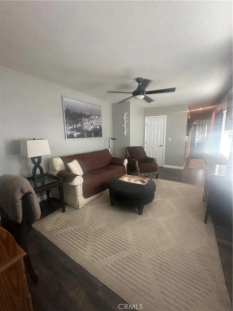 12524 Monte Vista Ave. Chino, CA 91710