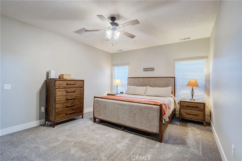 8029 Avenal Phelan, CA 92371