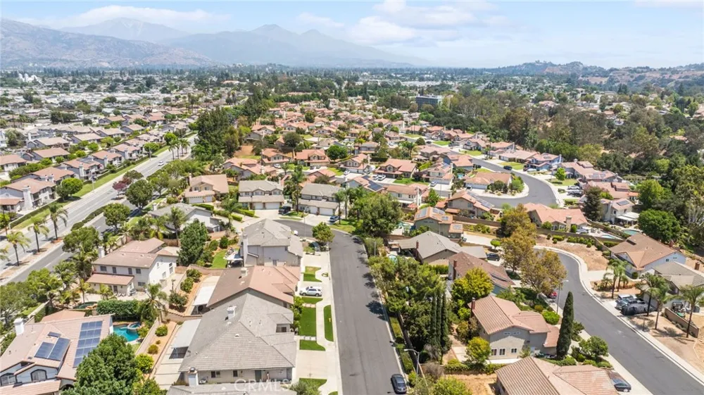 1847 Newcastle San Dimas, CA 91773