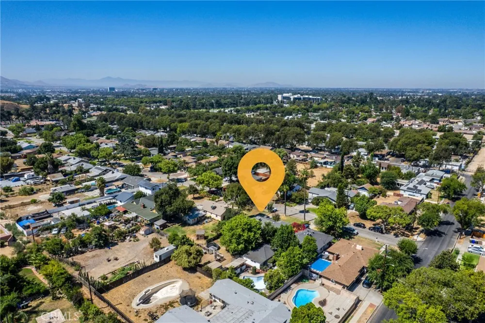 2675 Lawrence Avenue San Bernardino, CA 92404