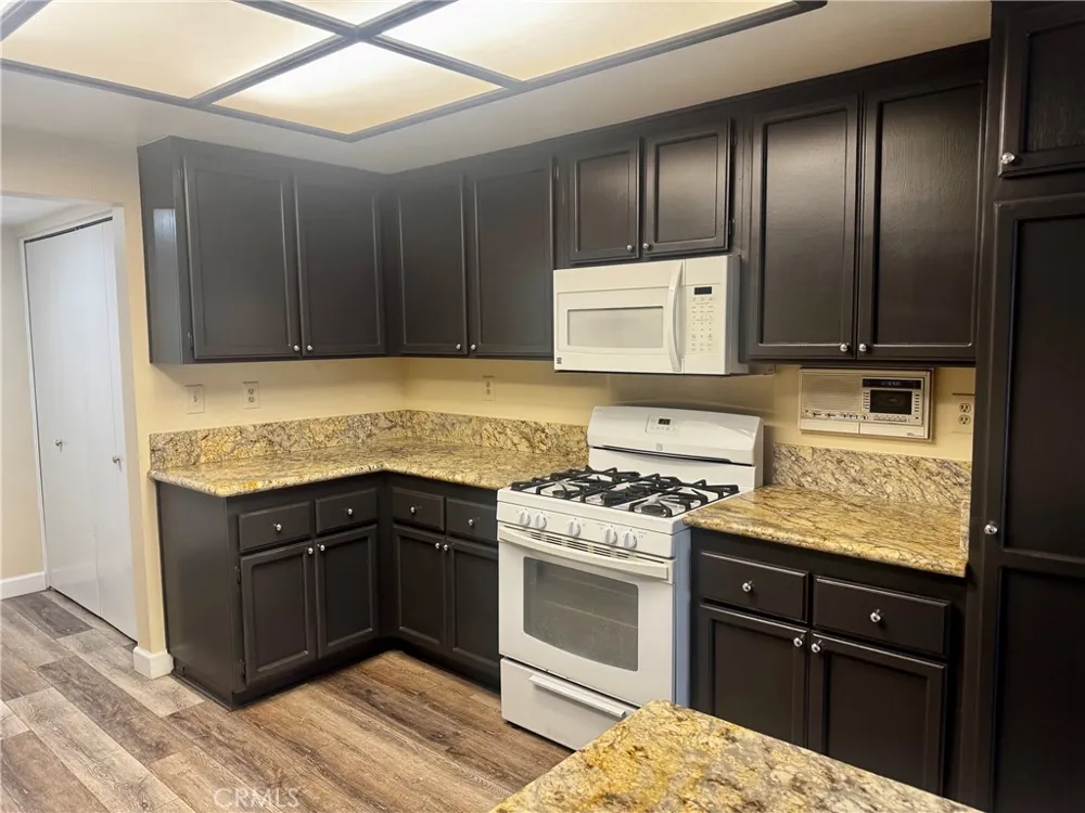 1953 Cobblefield Way Glendora, CA 91740