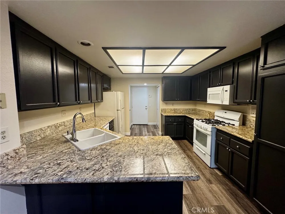 1953 Cobblefield Way Glendora, CA 91740