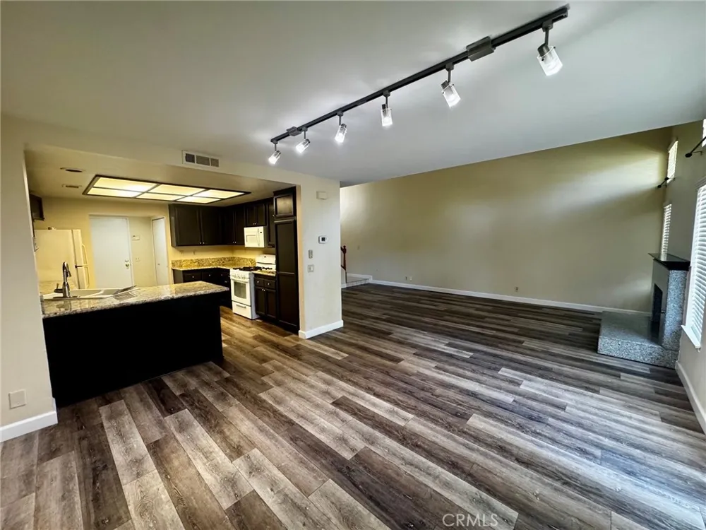 1953 Cobblefield Way Glendora, CA 91740