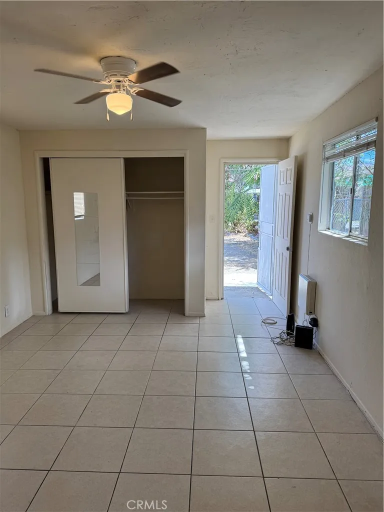 193 W Washburn #A San Jacinto, CA 92583