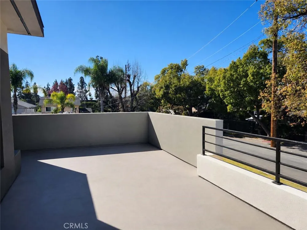 438 Oak Pasadena, CA 91107