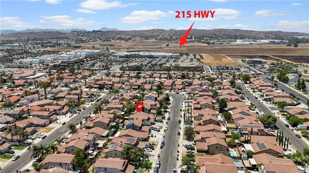 137 Elmtree Perris, CA 92571