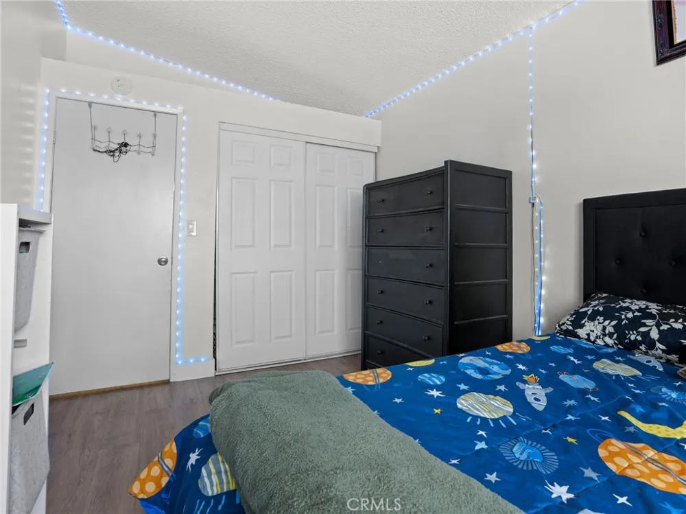 137 Elmtree Perris, CA 92571