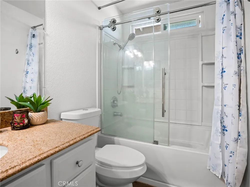 137 Elmtree Perris, CA 92571