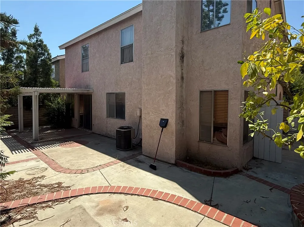 27544 Lovage Court Saugus, CA 91350