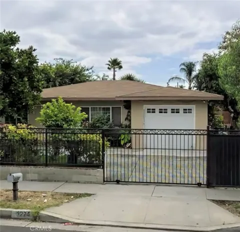 3224 Baldwin Park